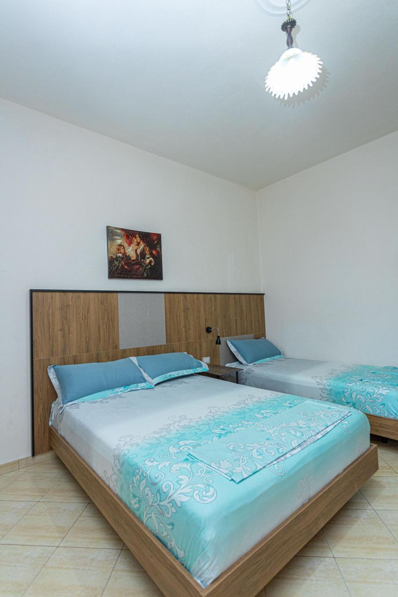 Hotel Olti Вльора Екстер'єр фото